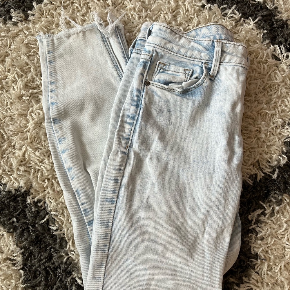 Old navy light wash jeans